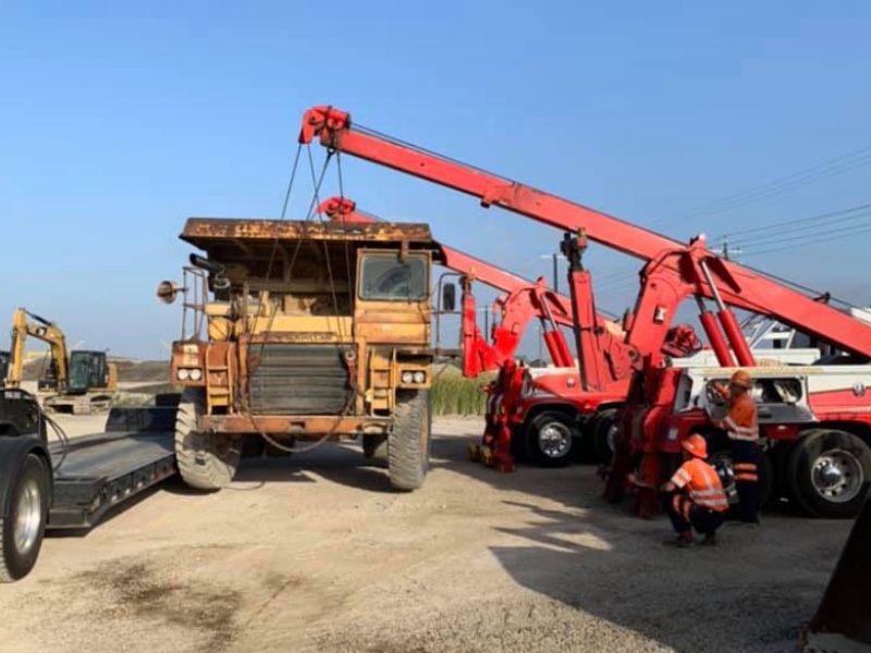 Corpus Christi heavy equipment towing